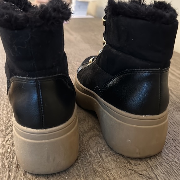 HM black platform/wedge boot - Picture 4 of 6